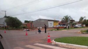 Acidente de motocicletas deixa dois mortos e três feridos em MT
