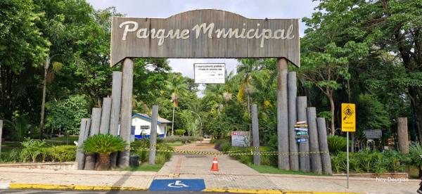 Sorriso: Sama isola pórtico de entrada do Parque Ecológico Claudino Francio por segurança