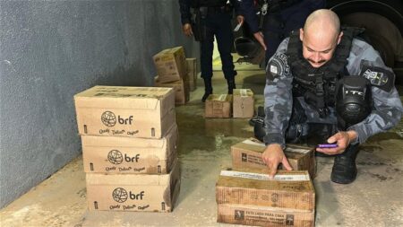 Dois são presos com 300 quilos de alimentos desviados em Sorriso FOTO: RAFAEL SILVA R9 NEWS